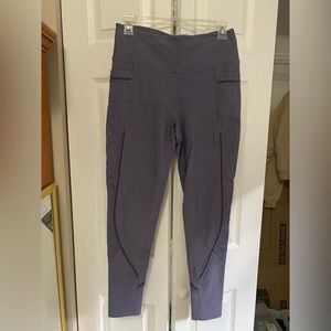 Victoria Sport M size leggings with pockets
